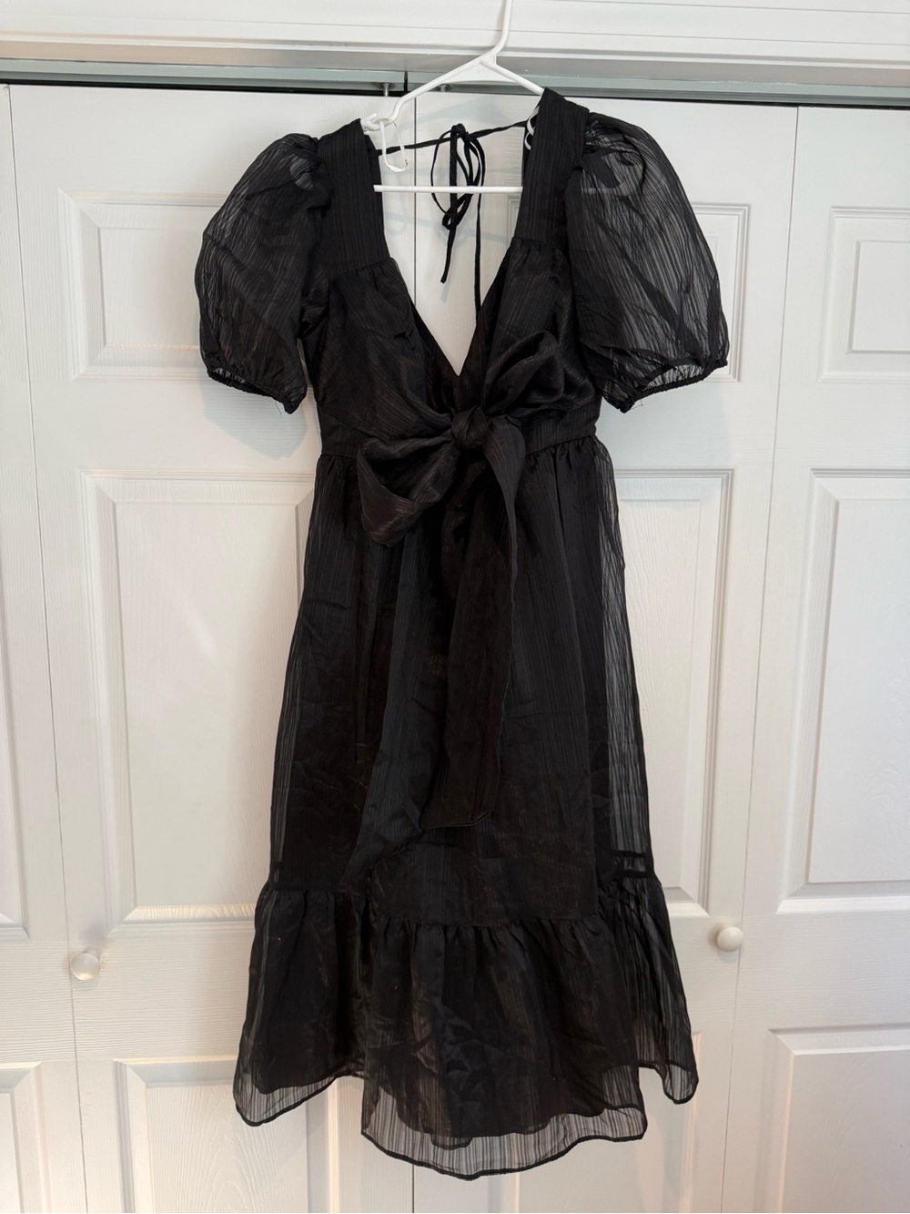 Lulu's Black Tie-Front Puff Sleeve Midi Dress